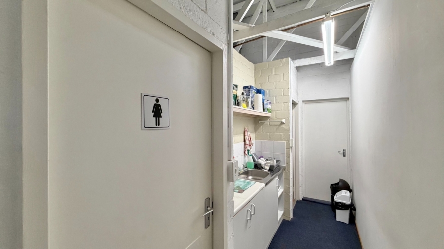 To Let commercial Property for Rent in Mall Interchange Western Cape